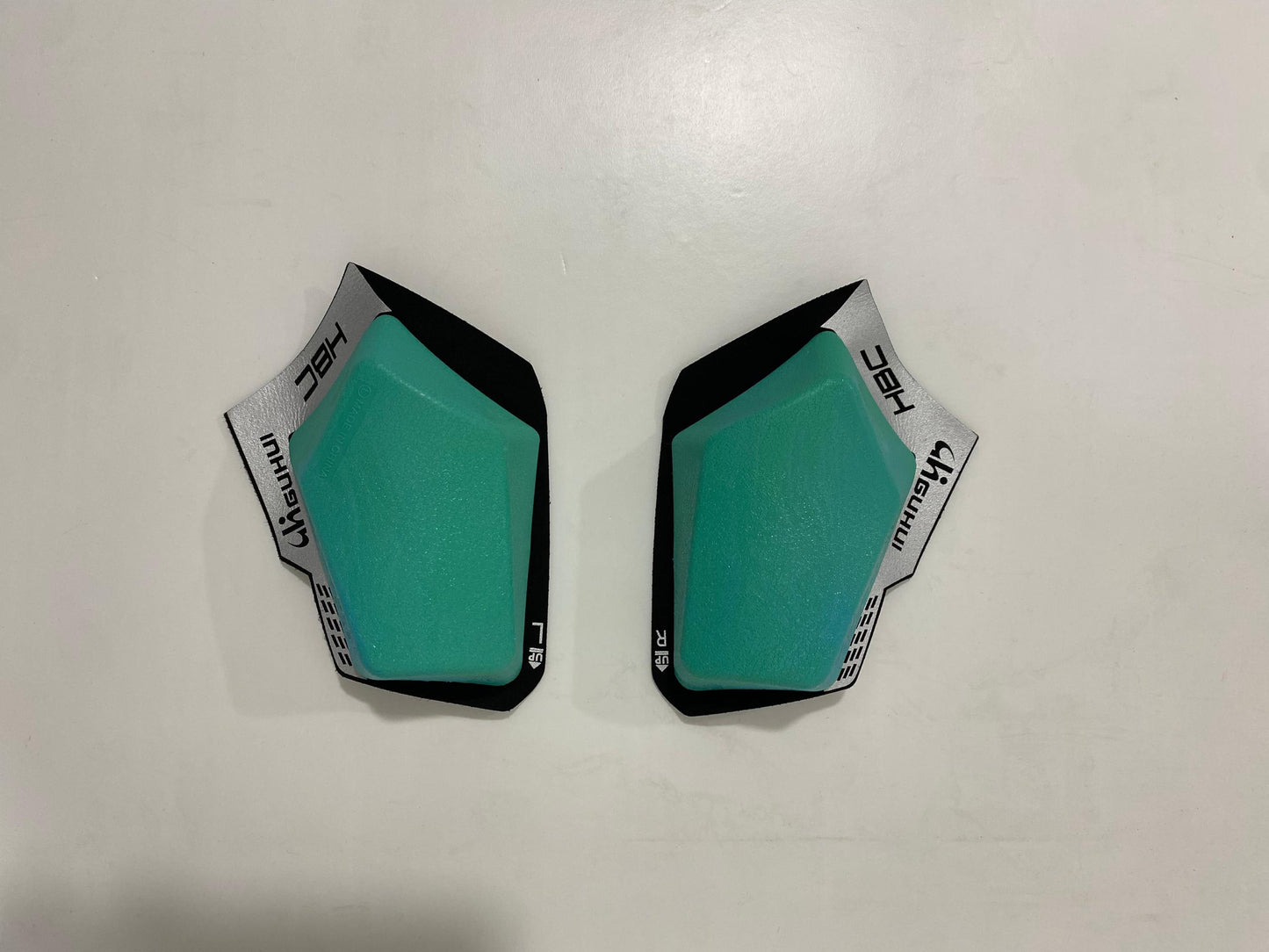 GHGUHUI X HBC KNEE SLIDER